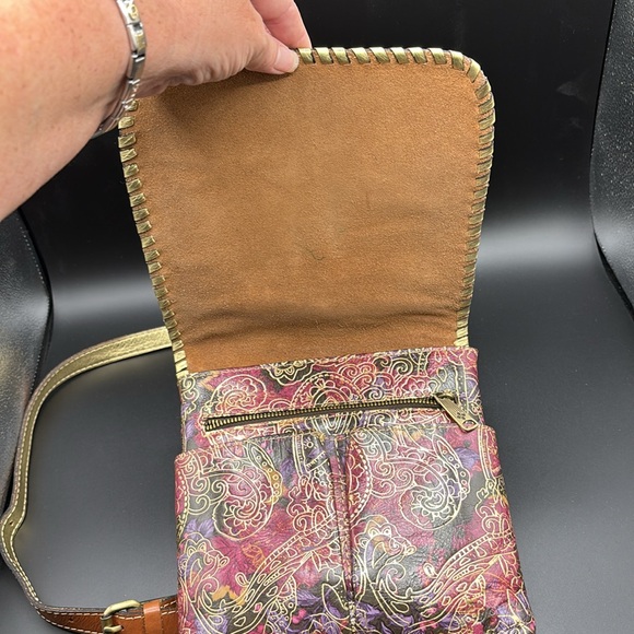 Patricia Nash crossbody - Picture 7 of 9